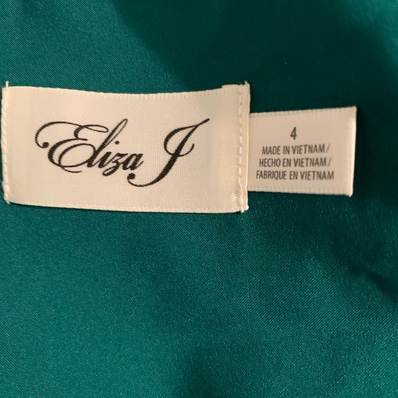Eliza J Puff Sleeve Shift Dress NWOT green size 4 - Picture 14 of 15